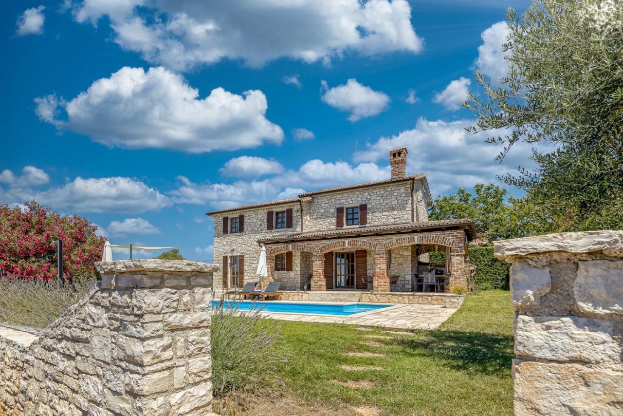 Villa Santolina Baderna Luaran gambar