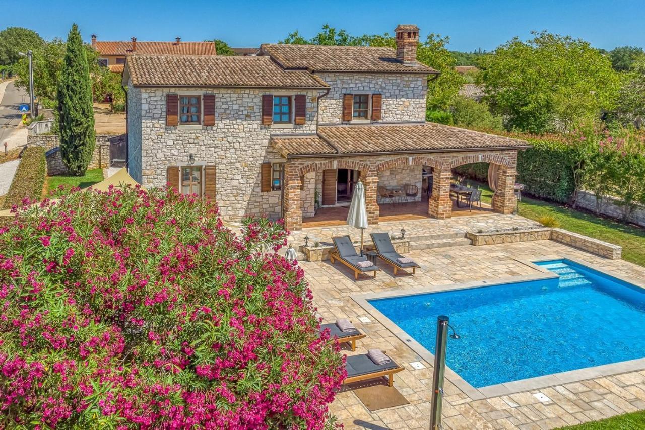 Villa Santolina Baderna Luaran gambar