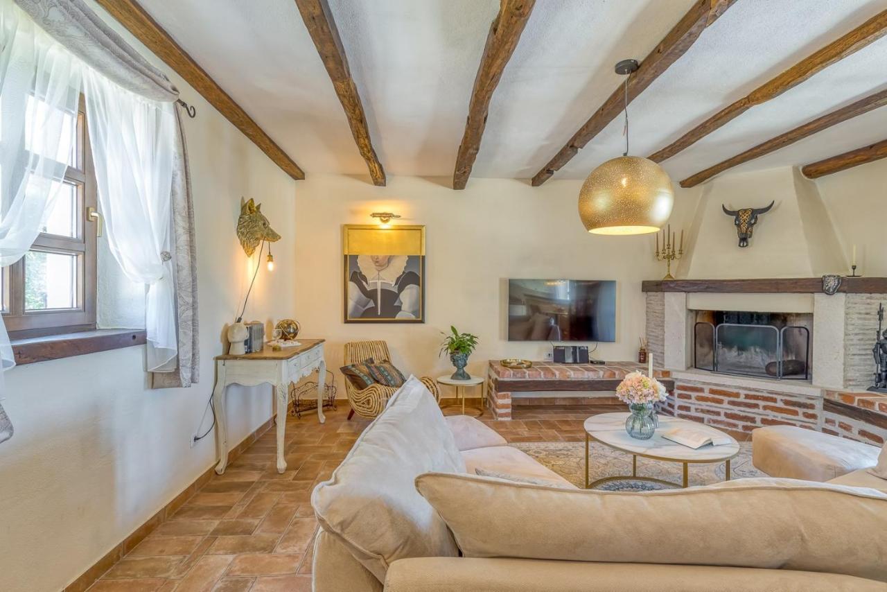 Villa Santolina Baderna Luaran gambar