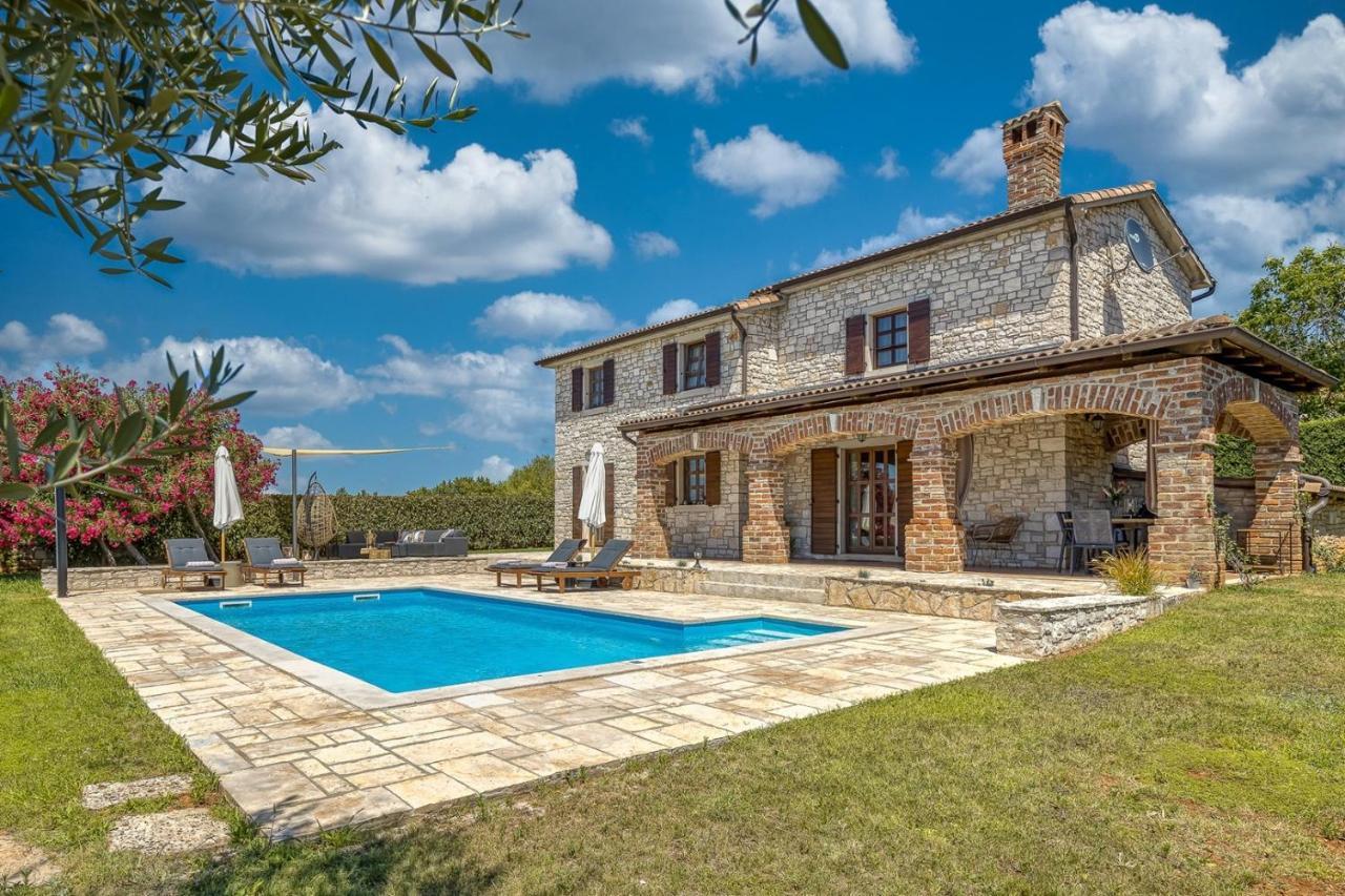 Villa Santolina Baderna Luaran gambar